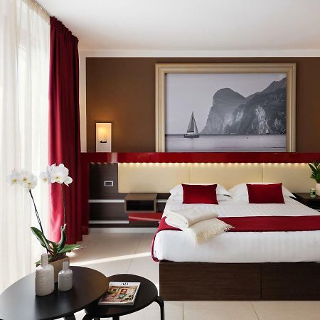 Kairos Garda Hotel Castelnuovo del Garda Eksteriør billede