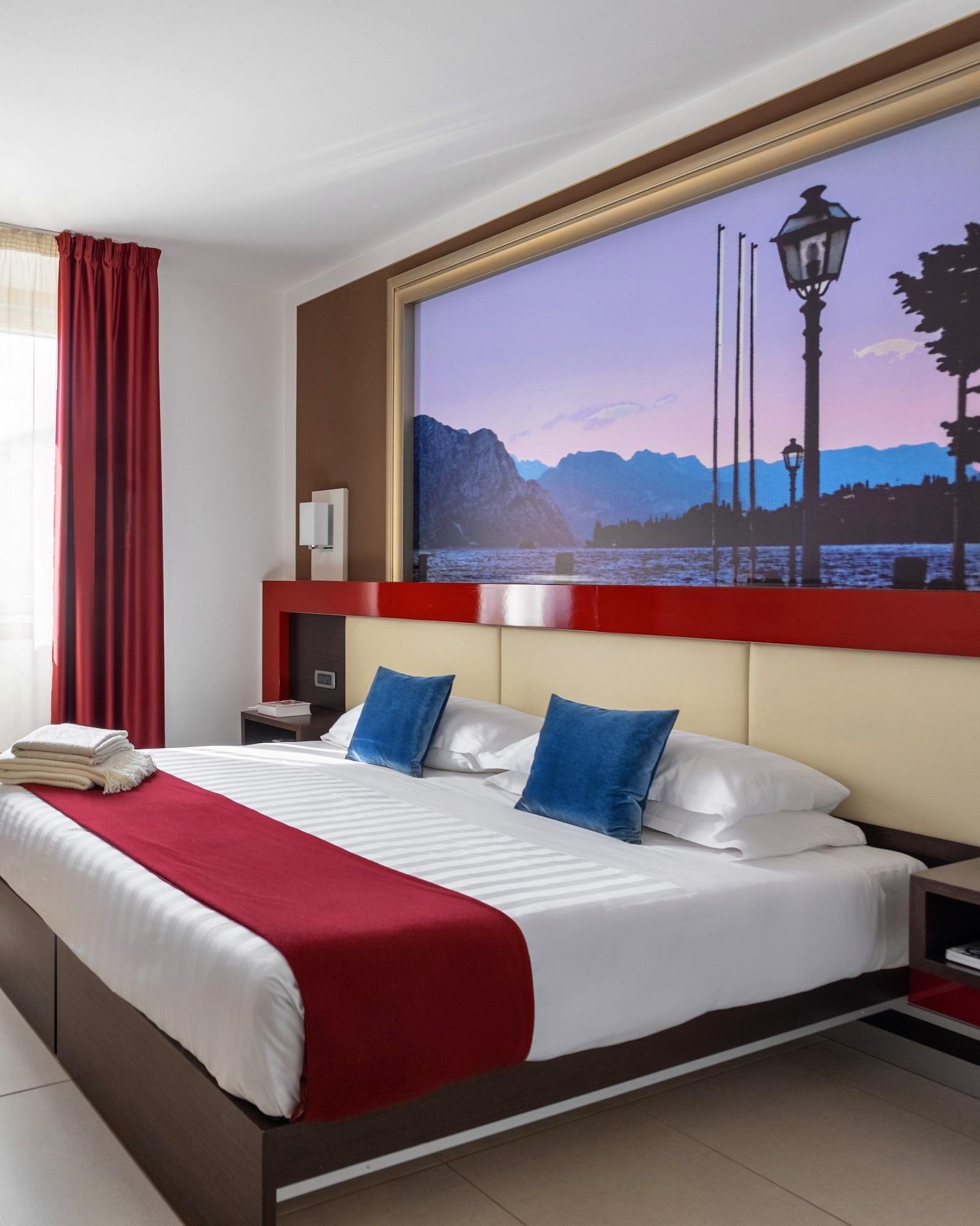 Kairos Garda Hotel Castelnuovo del Garda Eksteriør billede
