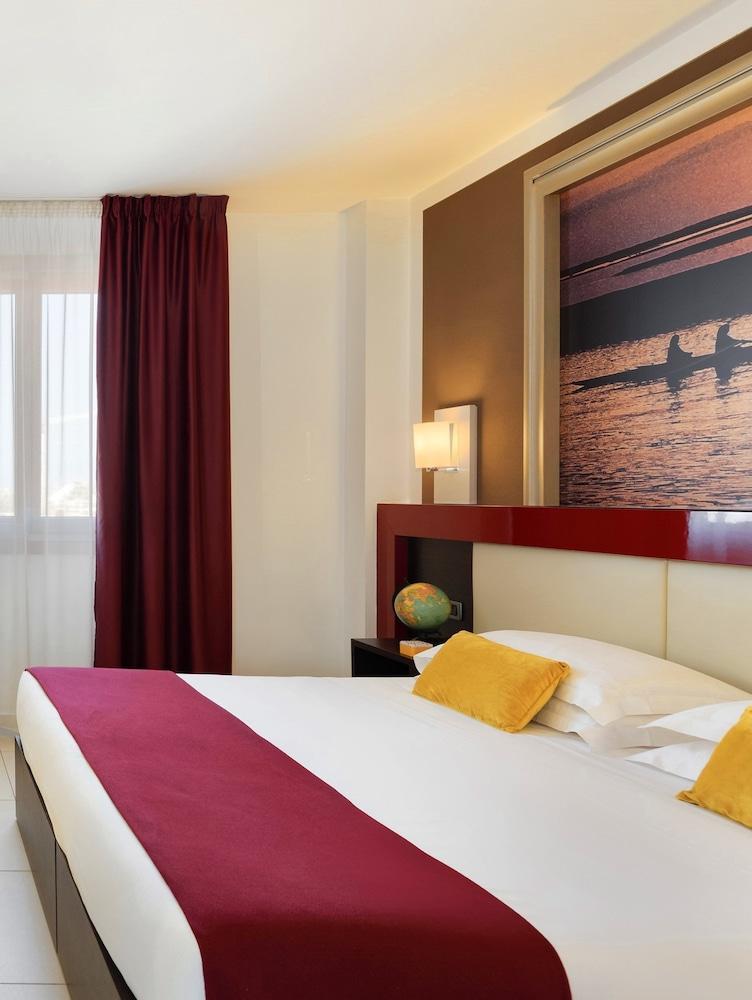 Kairos Garda Hotel Castelnuovo del Garda Eksteriør billede