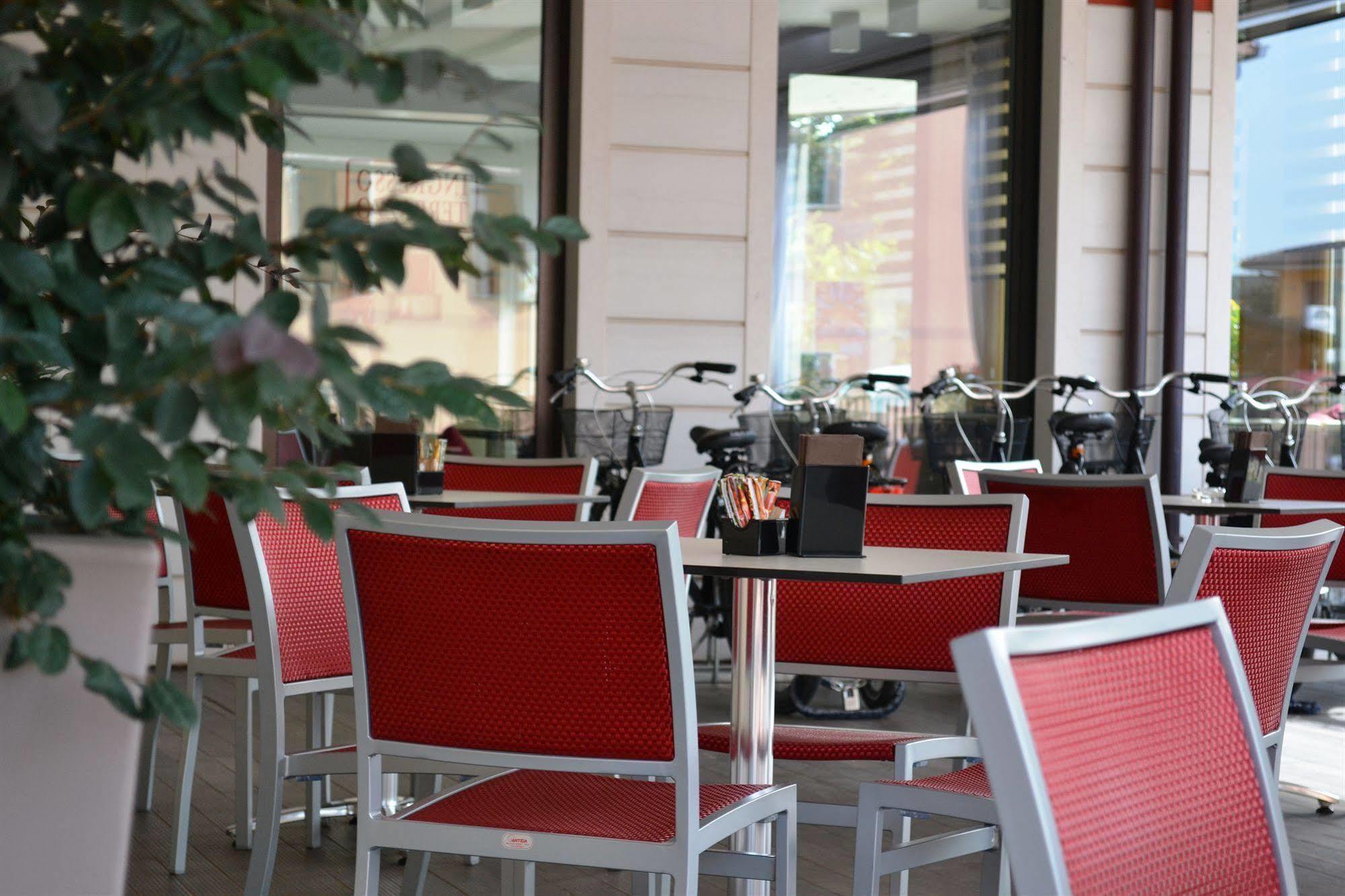 Kairos Garda Hotel Castelnuovo del Garda Eksteriør billede