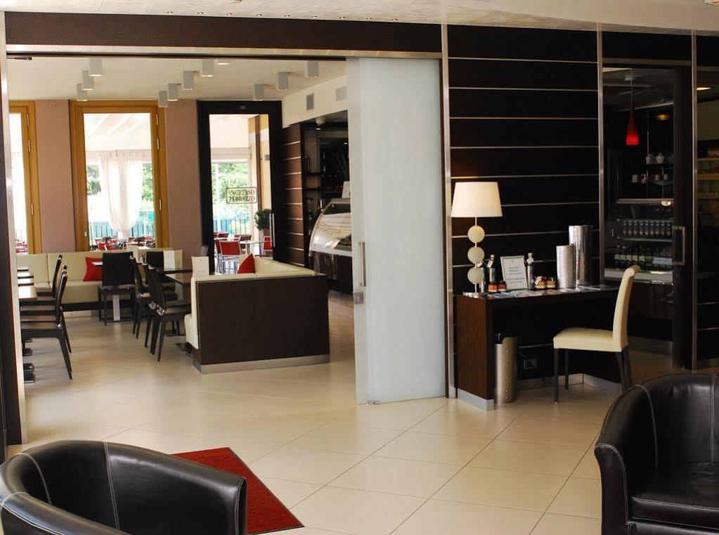 Kairos Garda Hotel Castelnuovo del Garda Eksteriør billede
