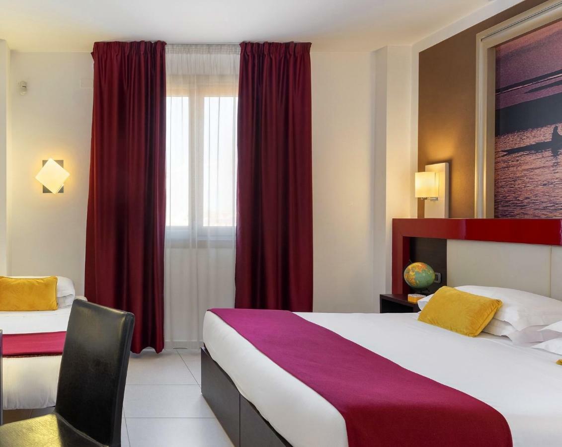 Kairos Garda Hotel Castelnuovo del Garda Eksteriør billede